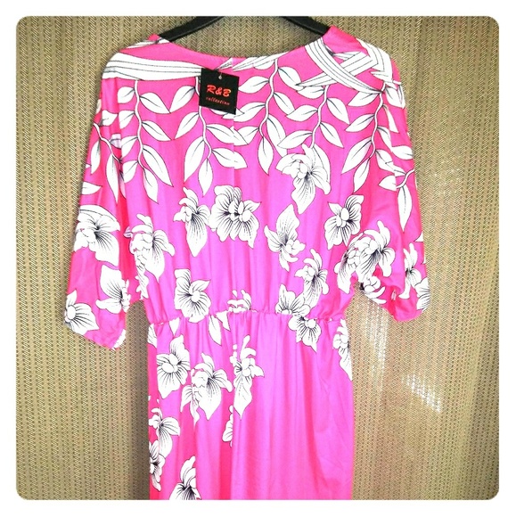 Dress - Picture 1 of 2